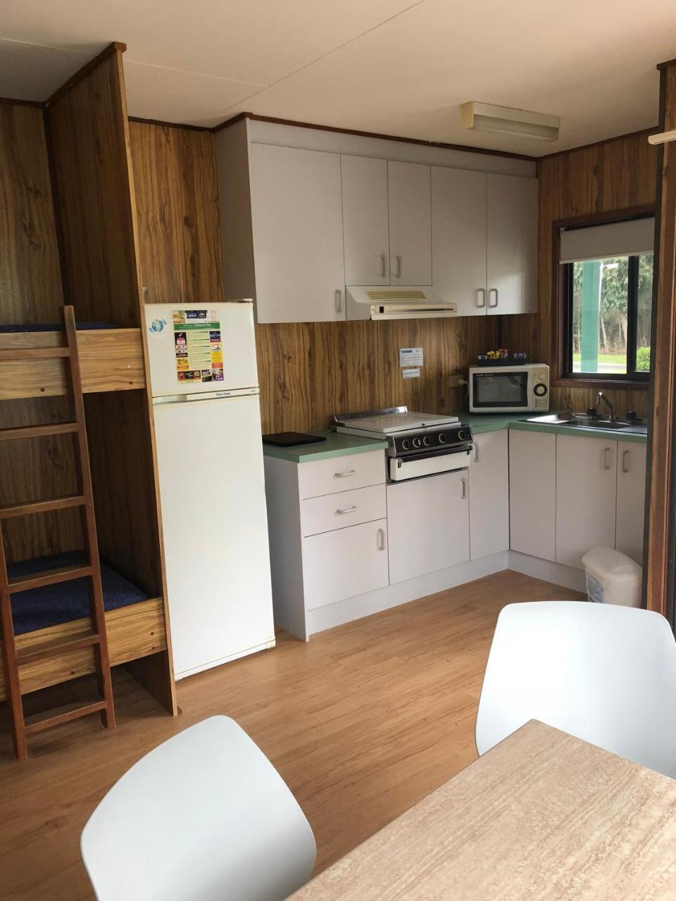 בייטמנס ביי Pleasurelea Tourist Resort & Caravan Park מראה חיצוני תמונה